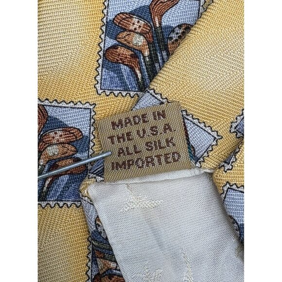 TOMMY BAHAMA Golf Tie Men's 100% Silk Golf Clubs Yellow Blue X-Wide Sporty GUC - Picture 7 of 9